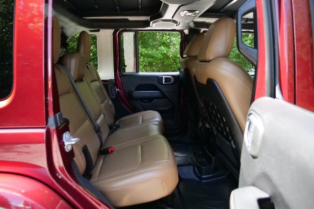 Used 2021 Jeep Wrangler Unlimited Rubicon AWD/4WD image 34