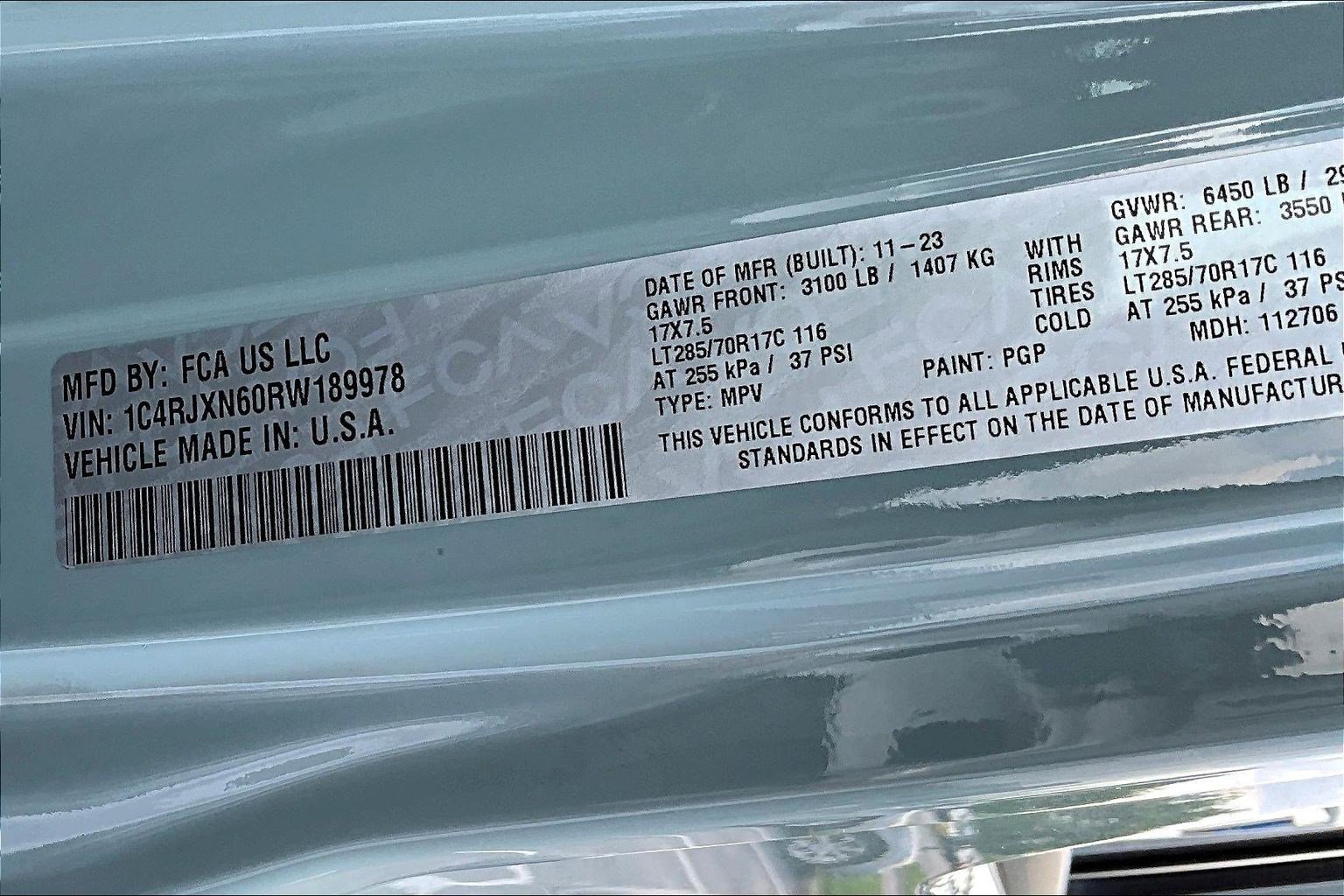 Used 2024 Jeep Wrangler Willys AWD/4WD image 19