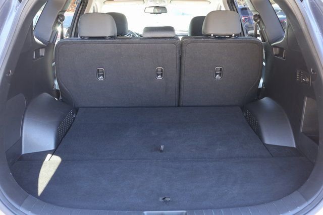 Used 2019 Hyundai Santa Fe SEL image 16