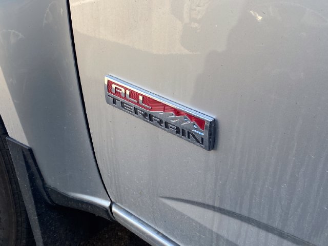 Used 2015 GMC Canyon SLE AWD/4WD image 27