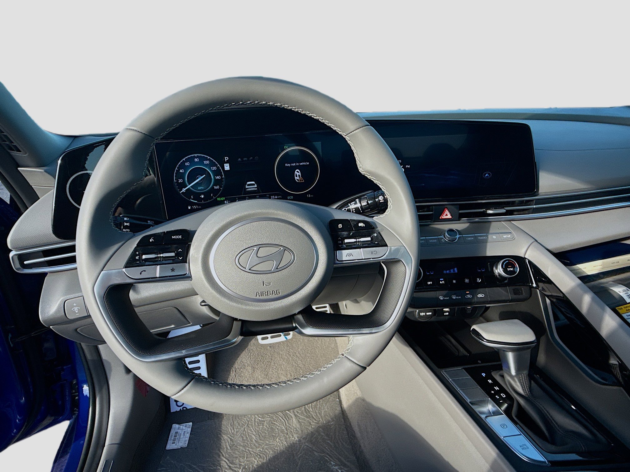 New 2025 Hyundai Elantra SEL image 8