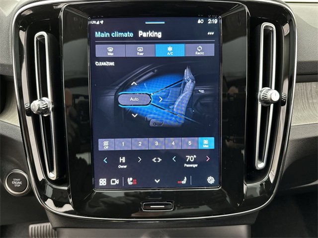 Certified 2024 Volvo XC40 B5 Plus w/ Protection Package Premier image 19
