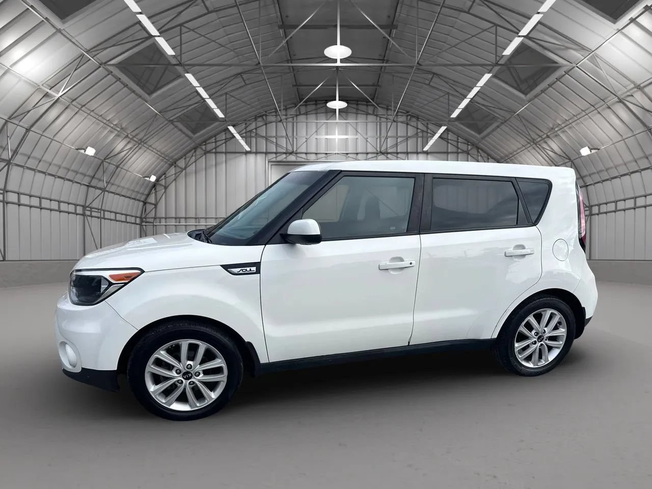 Used 2019 Kia Soul + FWD image 3