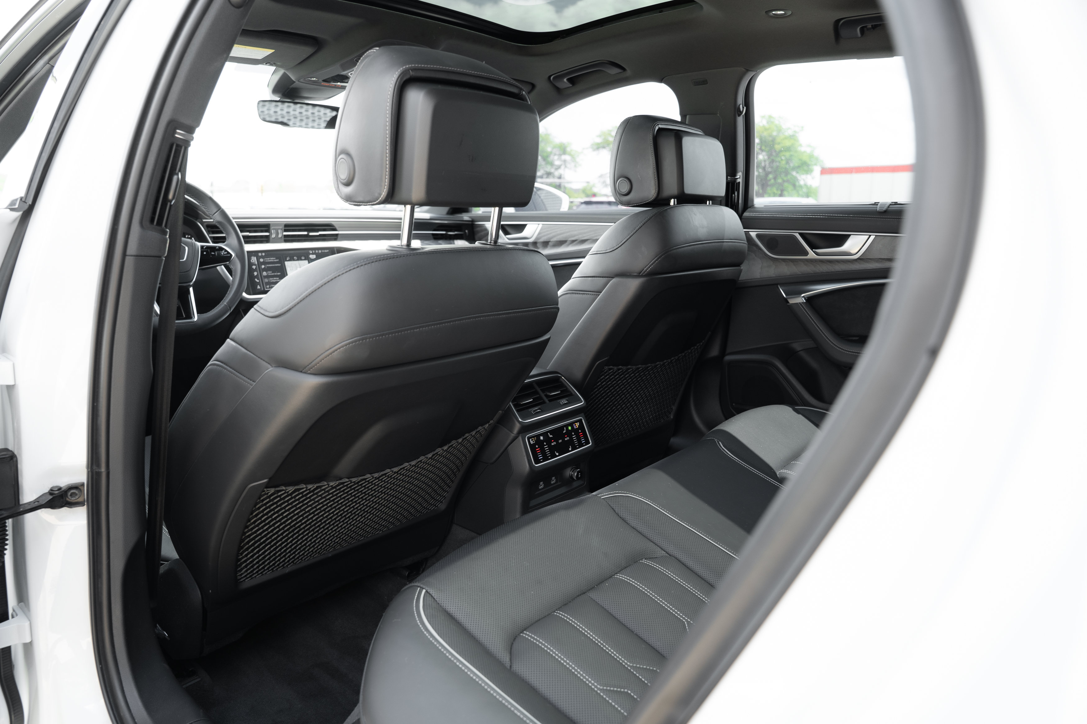 Certified 2025 Audi A6 3.0T allroad Prestige AWD/4WD image 26