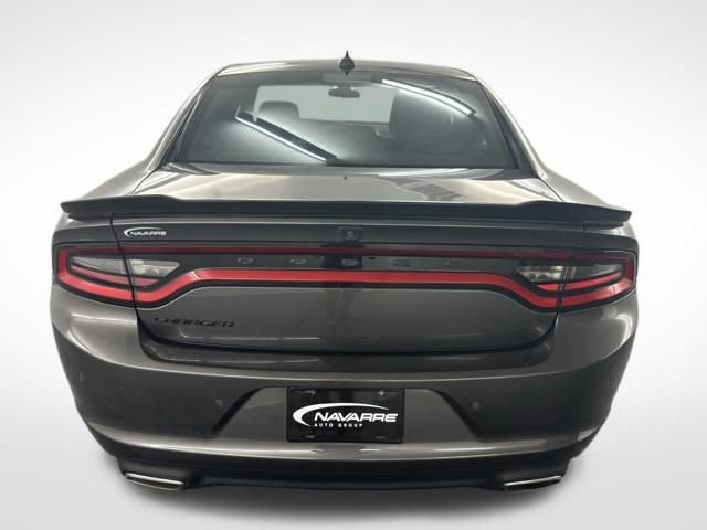 Used 2023 Dodge Charger SXT w/ Blacktop Package image 7