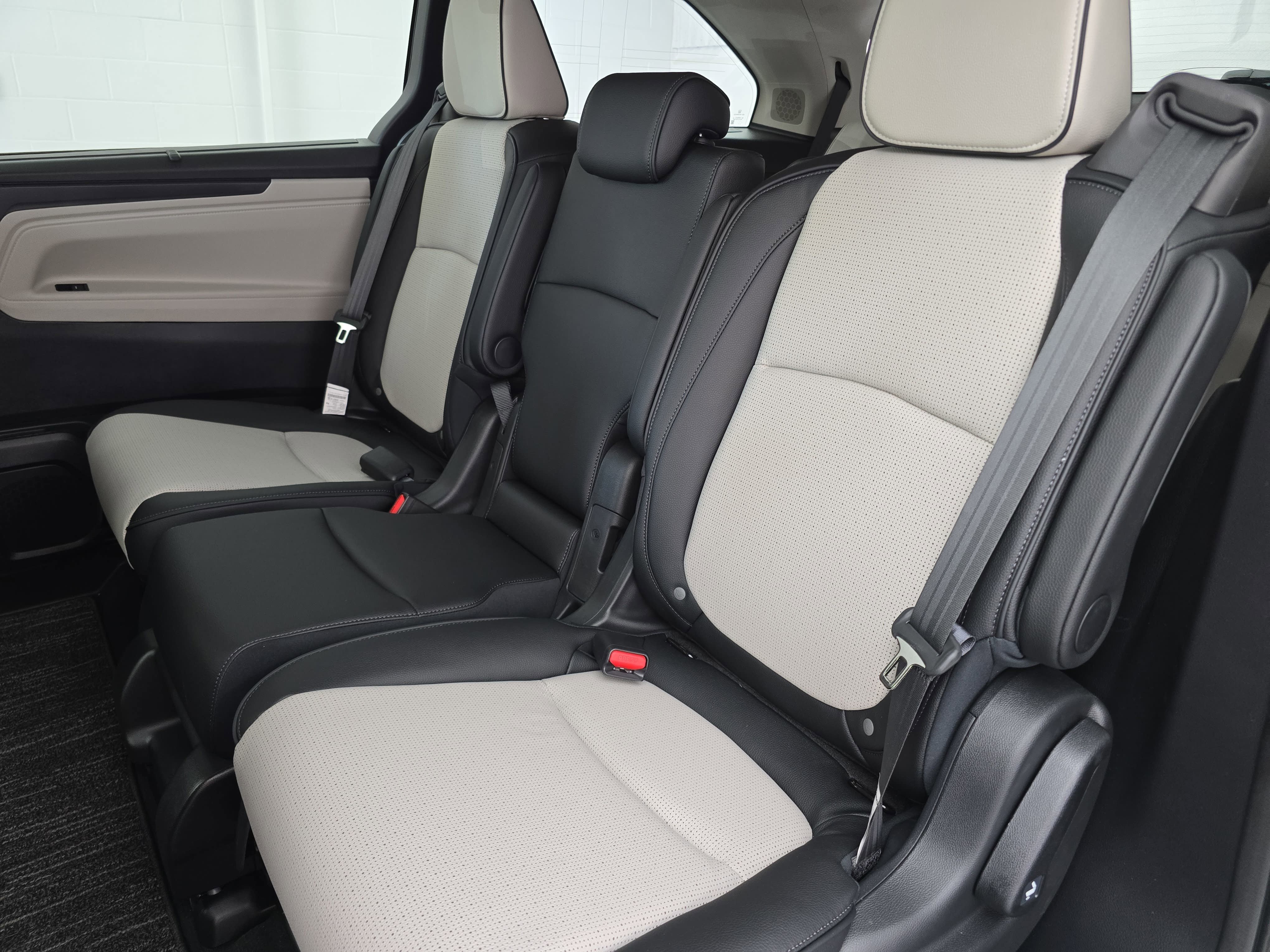 New 2026 Honda Odyssey Elite image 15
