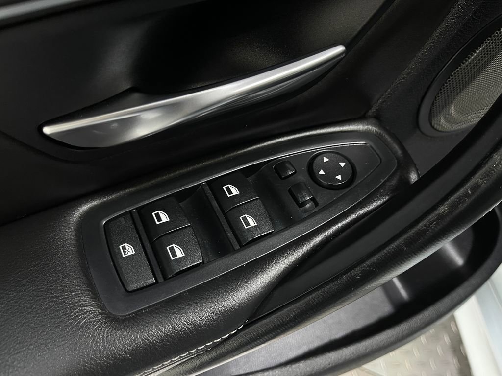 Used 2015 BMW M3 image 17