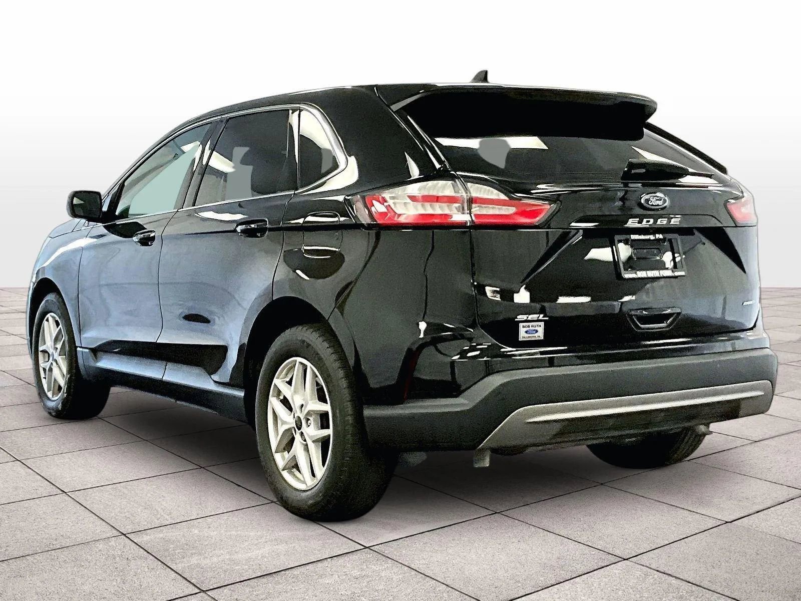 Certified 2023 Ford Edge SEL w/ Convenience Package AWD/4WD image 10