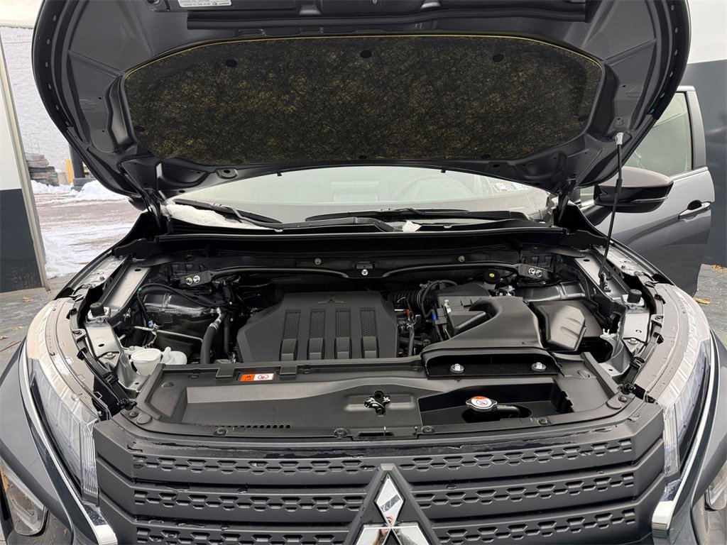 New 2026 Mitsubishi Eclipse Cross Black Edition image 25