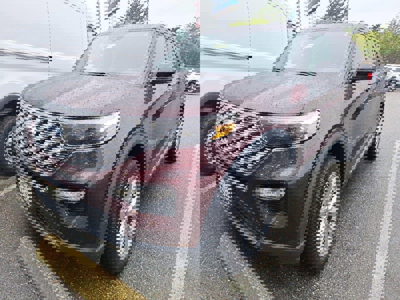 Certified 2022 Ford Explorer Platinum w/ Equipment Group 601A image 3