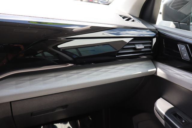 Used 2023 Volkswagen Taos S FWD image 30