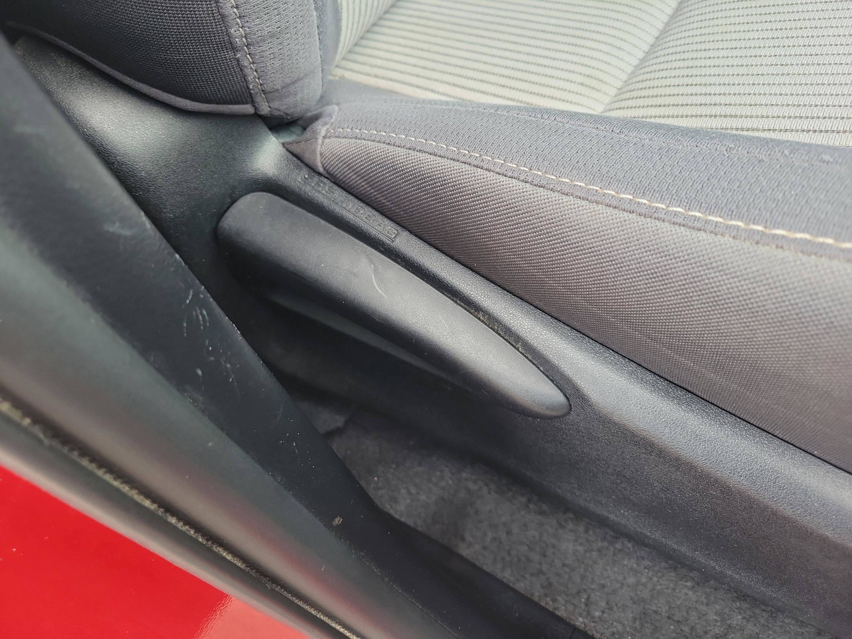 Used 2015 Toyota RAV4 XLE image 21