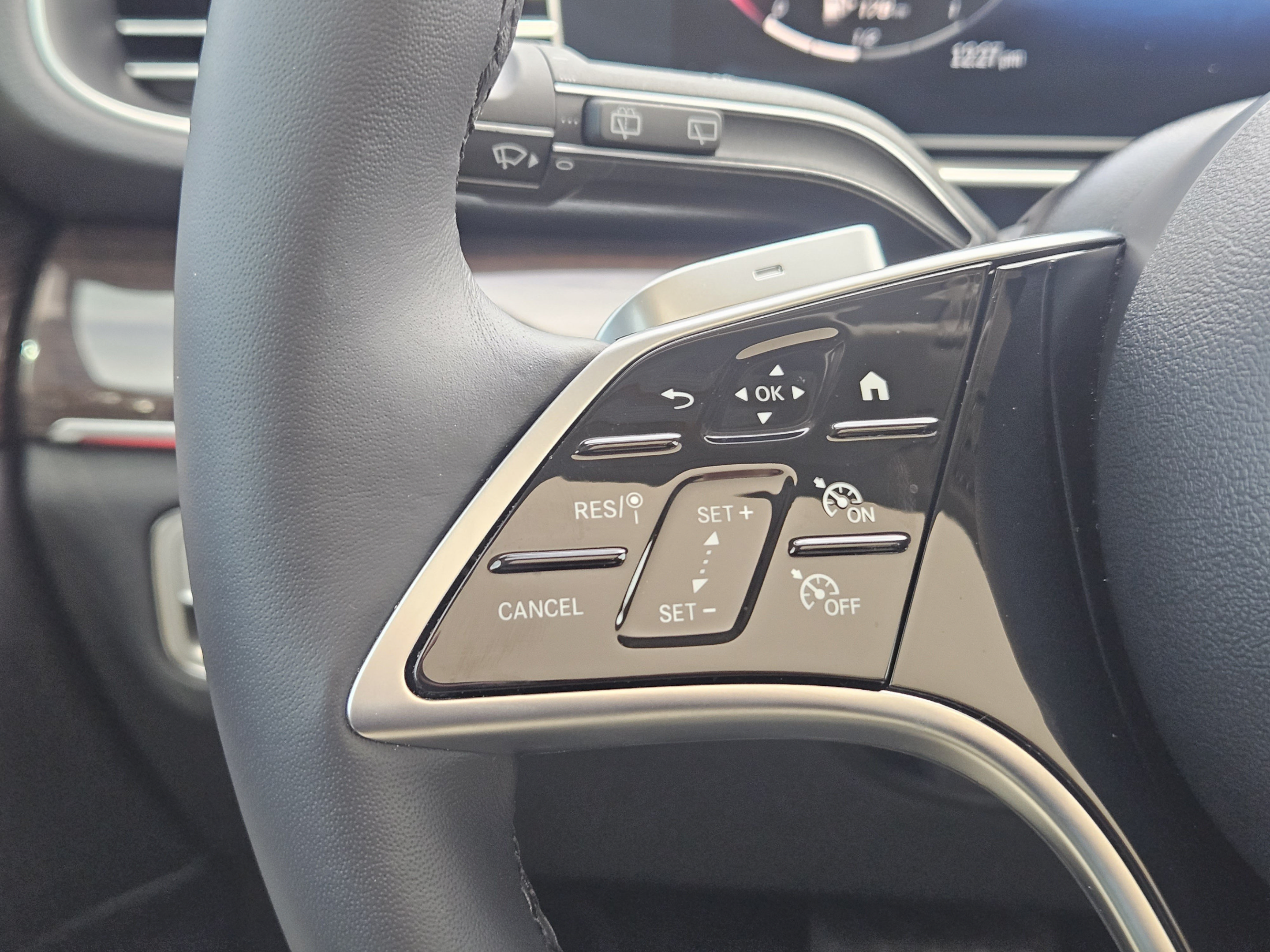 Certified 2026 Mercedes-Benz GLE 450 4MATIC image 19