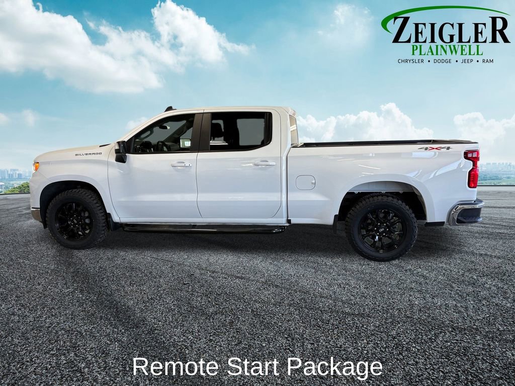 Used 2025 Chevrolet Silverado 1500 LT image 3