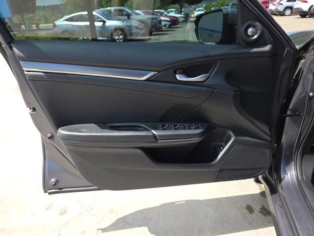 Used 2017 Honda Civic Touring image 15
