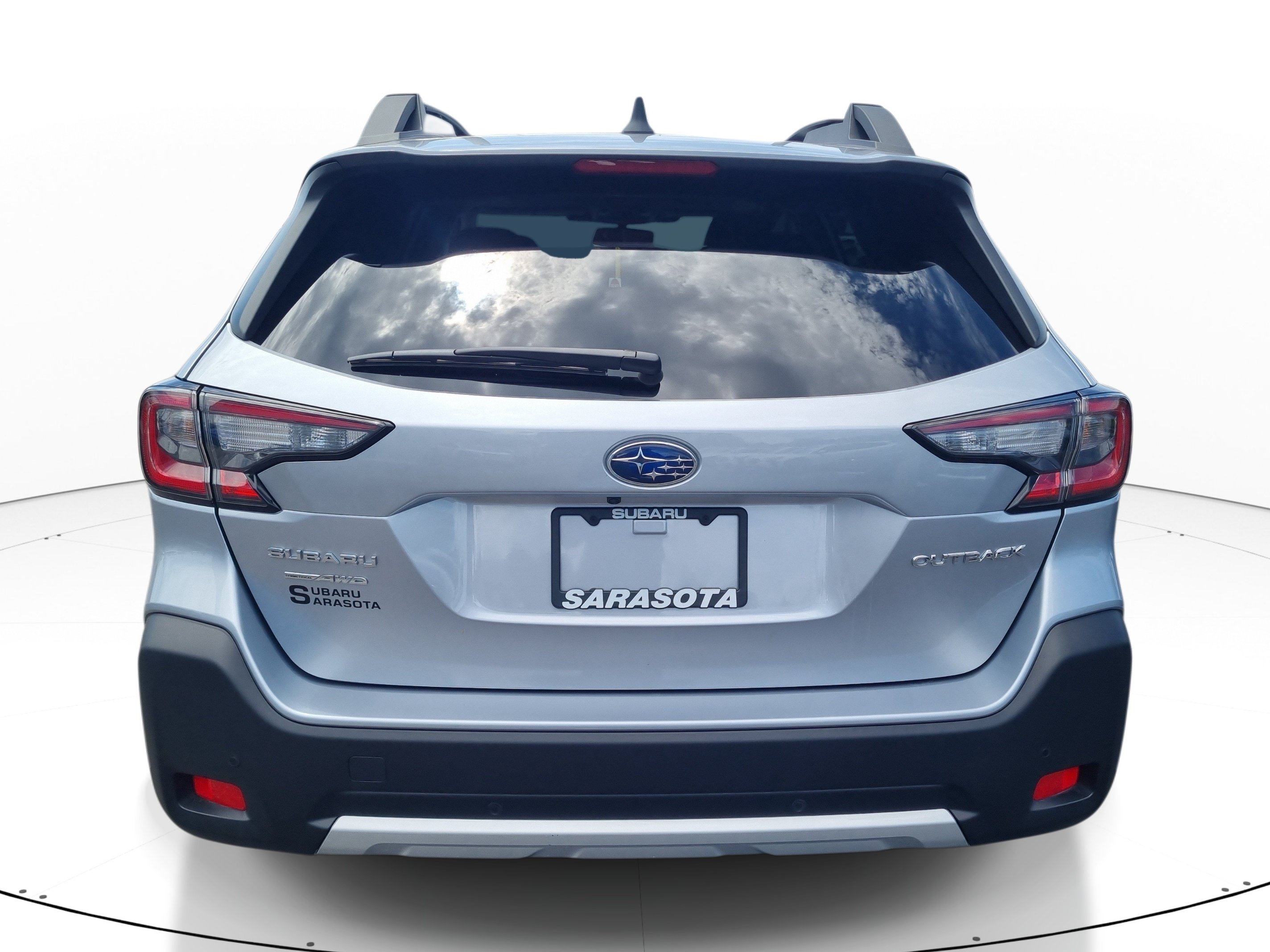 Used 2025 Subaru Outback Limited AWD/4WD image 5