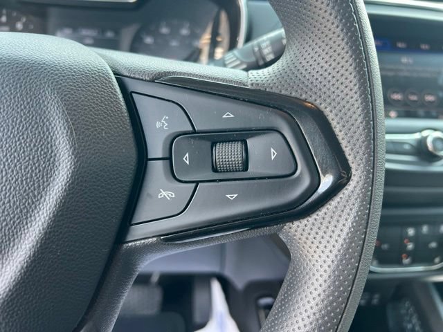 Used 2022 Chevrolet TrailBlazer LT w/ LPO, Blackout Package FWD image 15