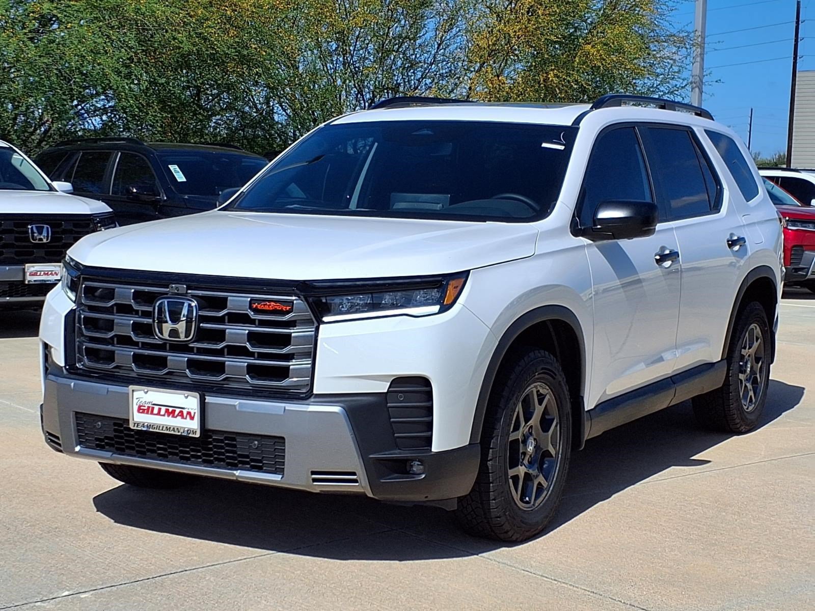 New 2026 Honda Pilot TrailSport image 3