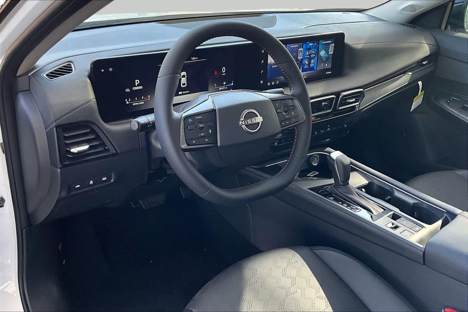 New 2026 Nissan Sentra SR w/ SR Premium Package FWD image 8