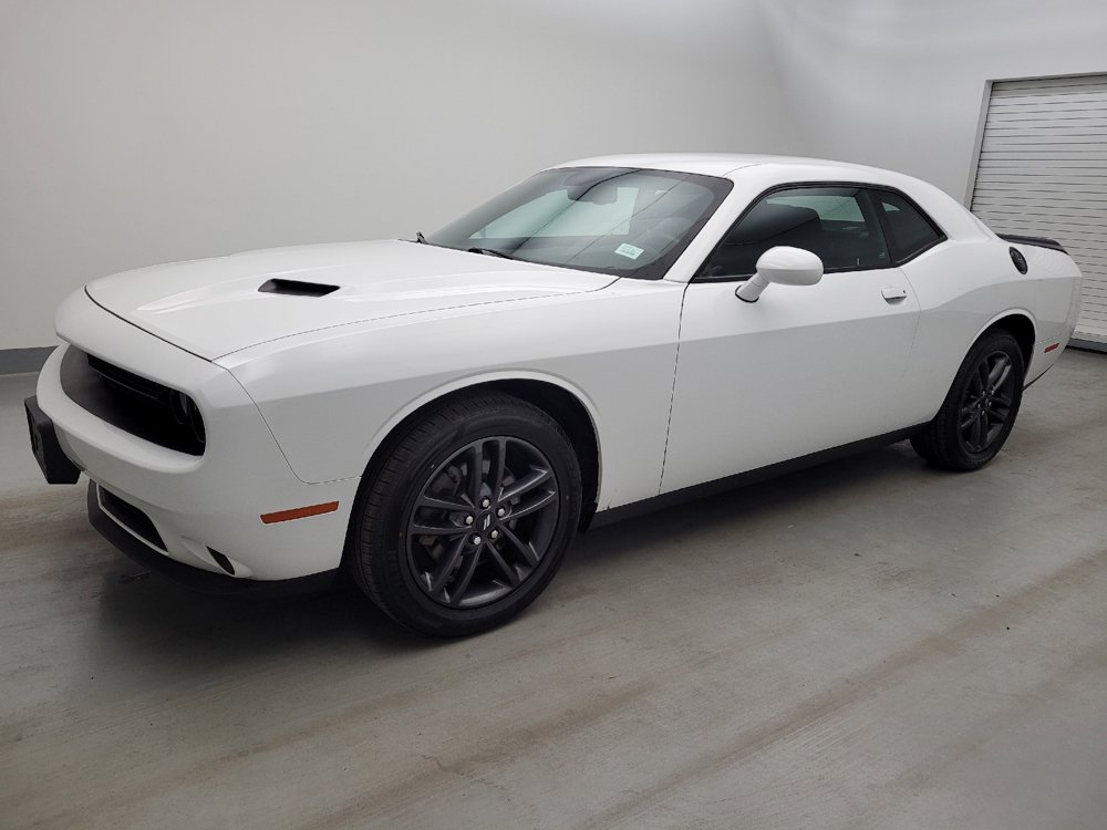 Used 2019 Dodge Challenger SXT w/ Blacktop Package AWD/4WD image 2
