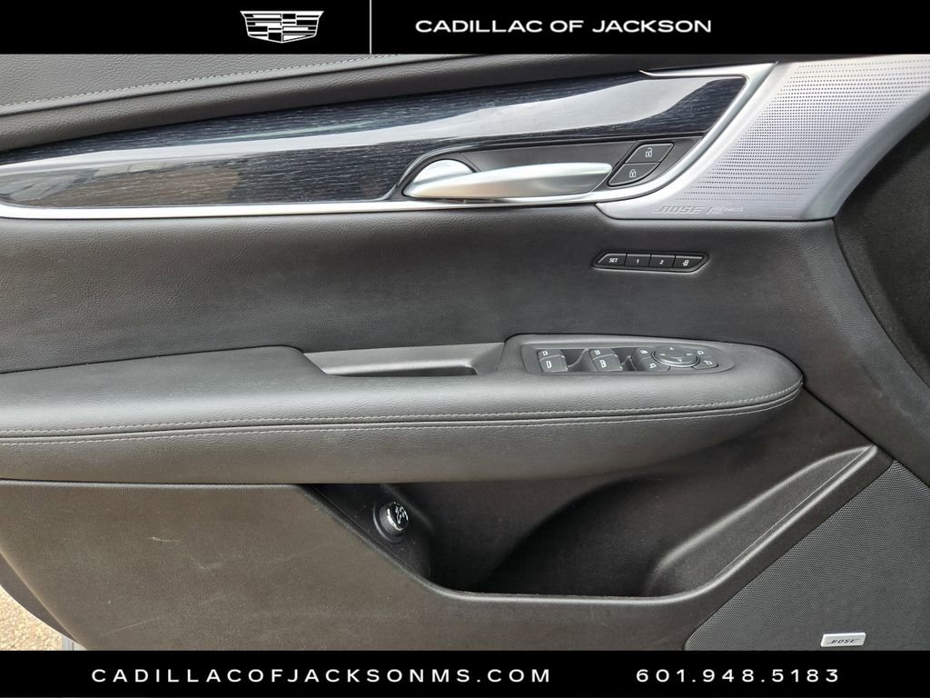 Certified 2025 Cadillac XT5 Premium Luxury image 12