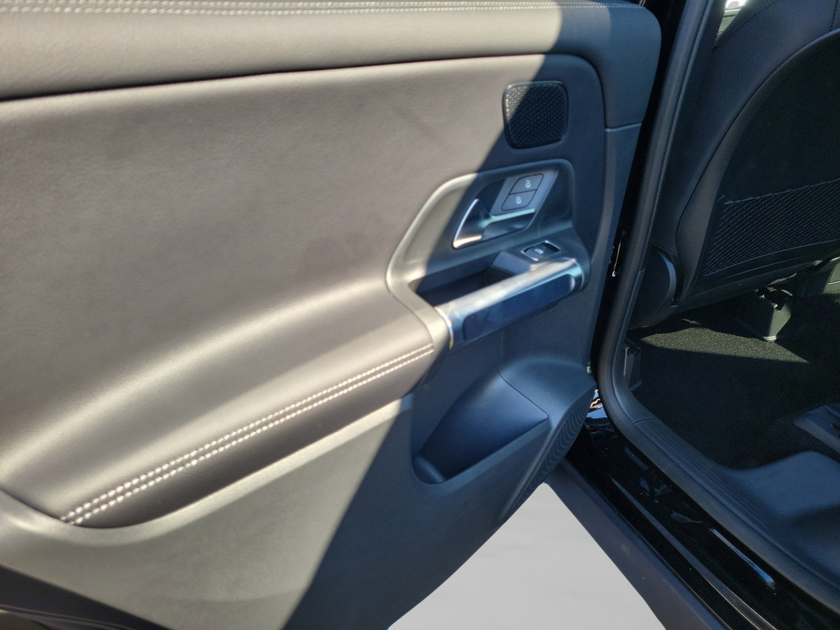 Certified 2026 Mercedes-Benz GLB 250 image 27