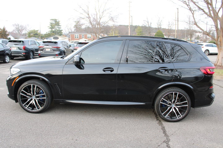 Used 2022 BMW X5 M50i AWD/4WD image 10