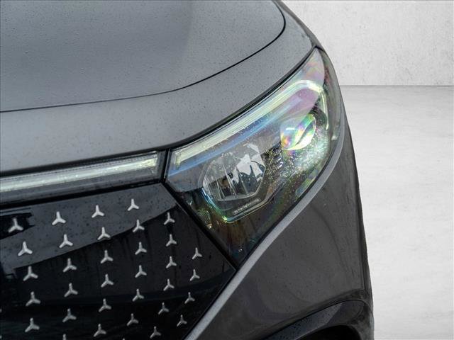 Used 2024 Mercedes-Benz EQB 350 4MATIC SUV image 8