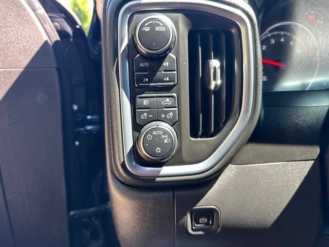 Used 2021 Chevrolet Silverado 1500 RST AWD/4WD image 11