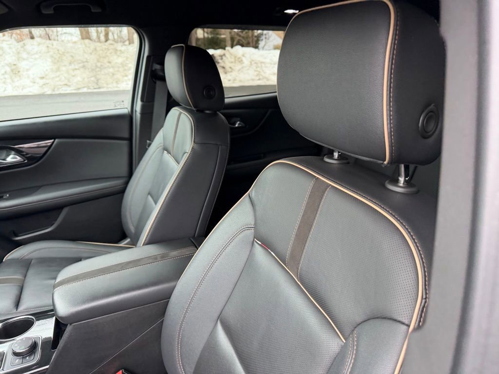 Used 2023 Chevrolet Blazer Premier w/ Driver Confidence II Package image 14