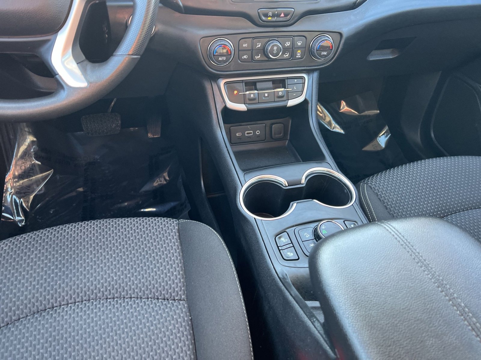 Used 2022 GMC Terrain SLE w/ Driver Convenience Package image 22