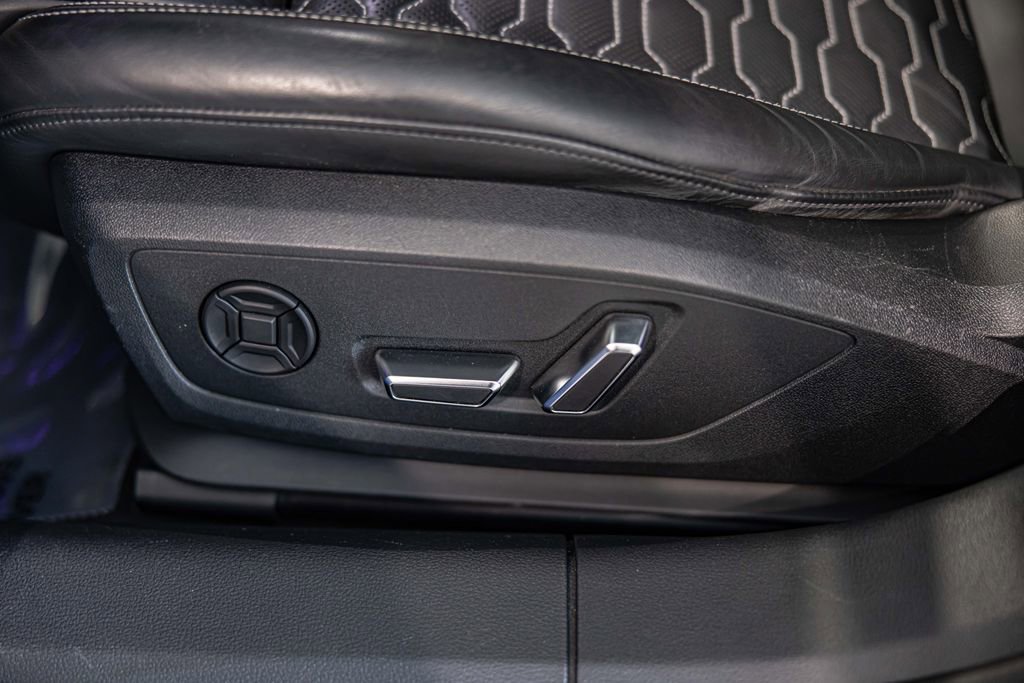 Used 2022 Audi RS 7 Sportback w/ RS 7 Executive Package image 23