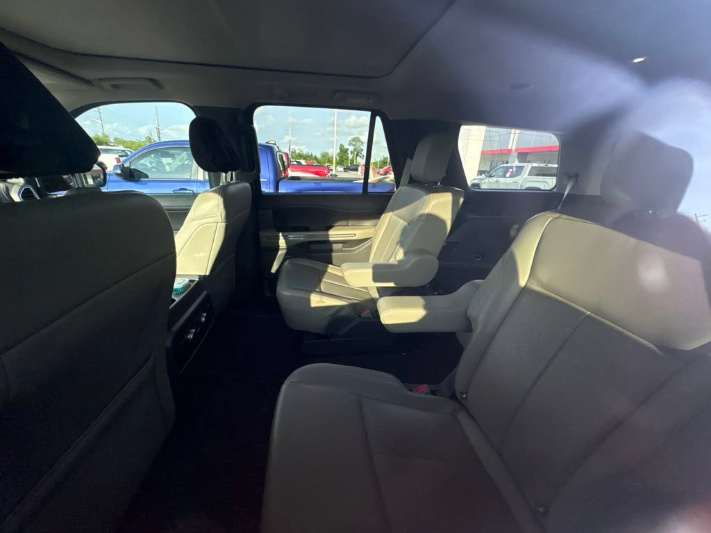 Used 2021 Ford Expedition XLT RWD image 4