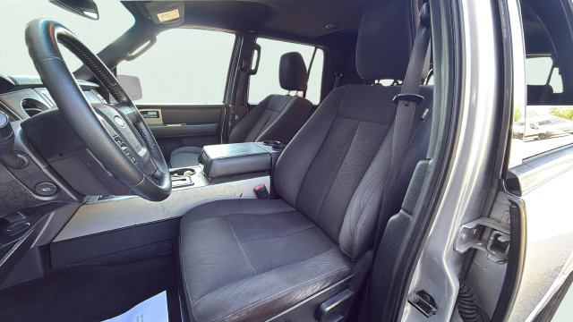 Used 2017 Ford Expedition XLT AWD/4WD image 13