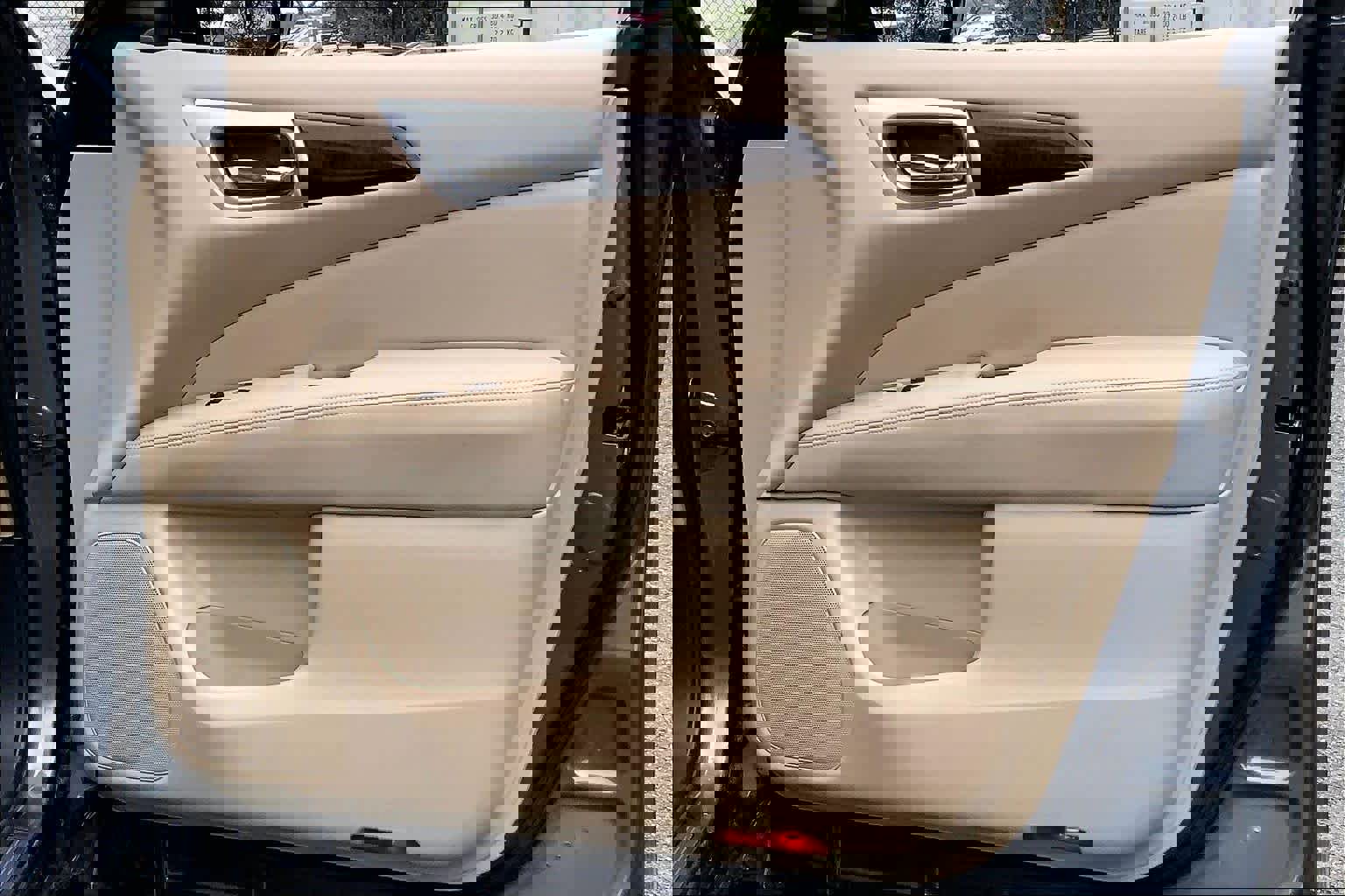 Used 2016 Nissan Pathfinder Platinum w/ Cargo Package image 22