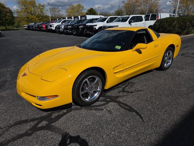 Used 2000 Chevrolet Corvette Coupe w/ Roof Pkg