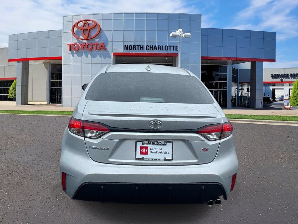 Used 2023 Toyota Corolla SE w/ SE Premium Package FWD image 6