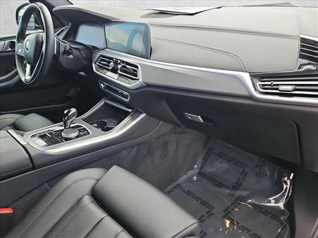 Used 2022 BMW X5 sDrive40i w/ Parking Assistance Package image 22