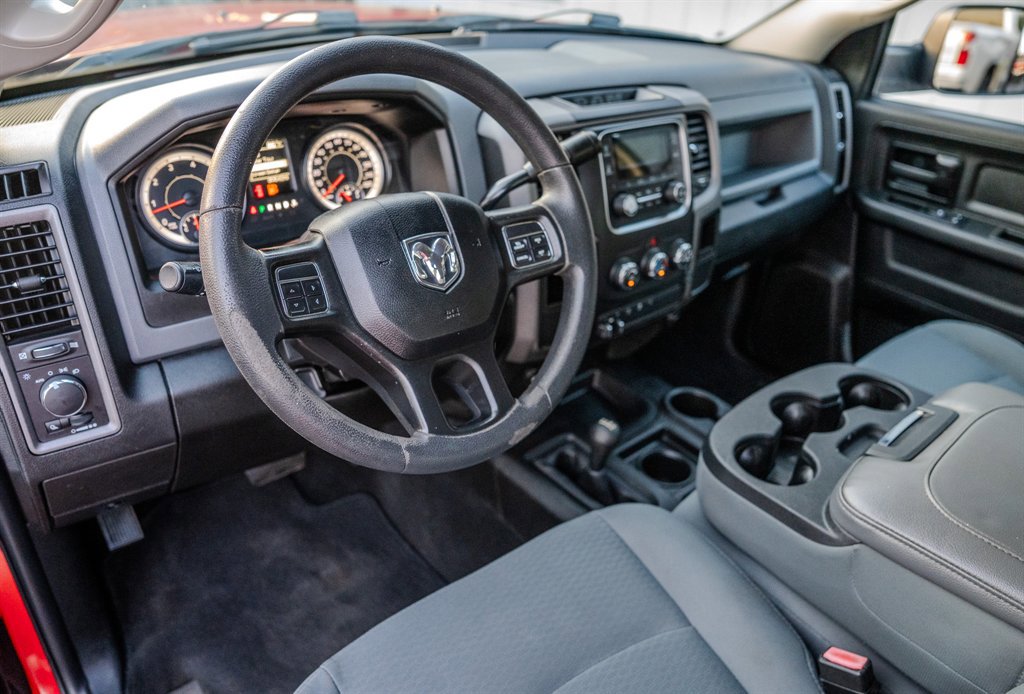 Used 2018 RAM 2500 Tradesman w/ Chrome Appearance Group image 14