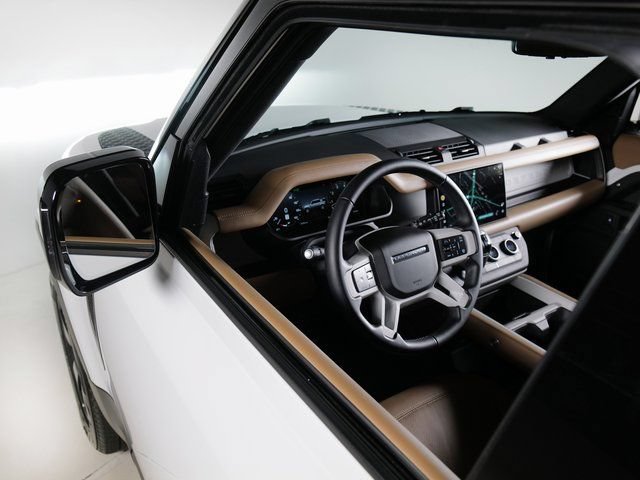 Certified 2025 Land Rover Defender 110 S AWD/4WD image 24