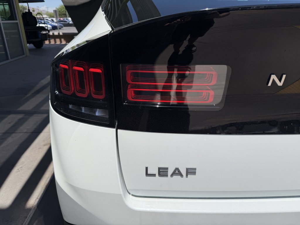Used 2026 Nissan Leaf Platinum+ w/ Floor Mat Package (Platinum+) FWD image 14