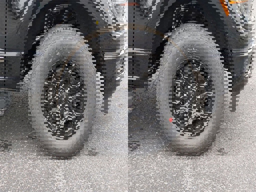 New 2025 Ford F150 XLT w/ Equipment Group 302A MID image 22