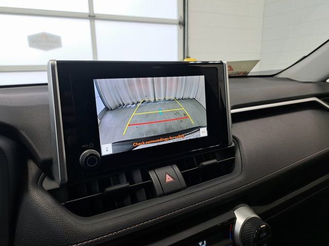 Used 2025 Toyota RAV4 XLE image 13