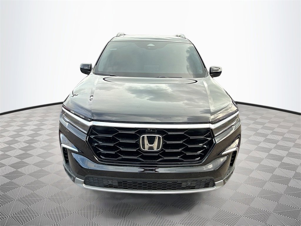 Used 2025 Honda Pilot Elite image 2