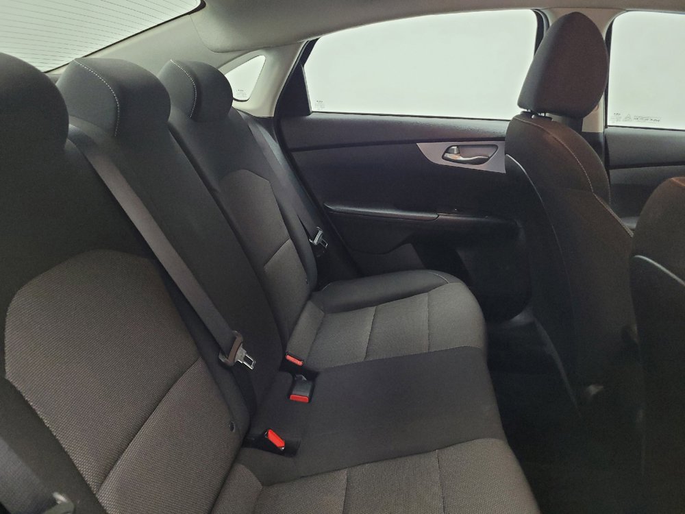 Used 2022 Kia Forte LXS FWD image 19