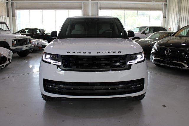 Used 2024 Land Rover Range Rover Long Wheelbase SE AWD/4WD image 42