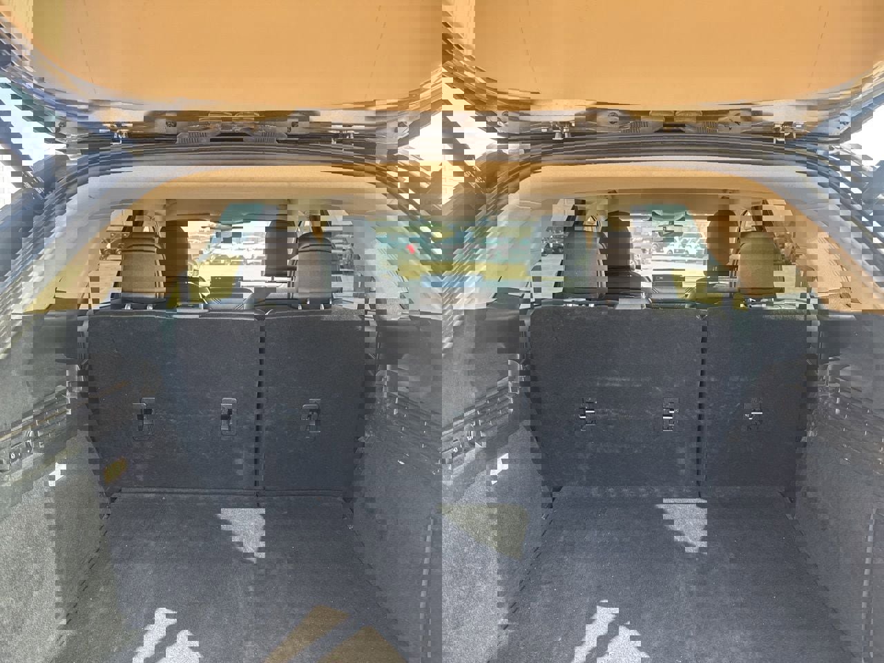 Used 2022 Lincoln Nautilus FWD w/ Premium Package image 33