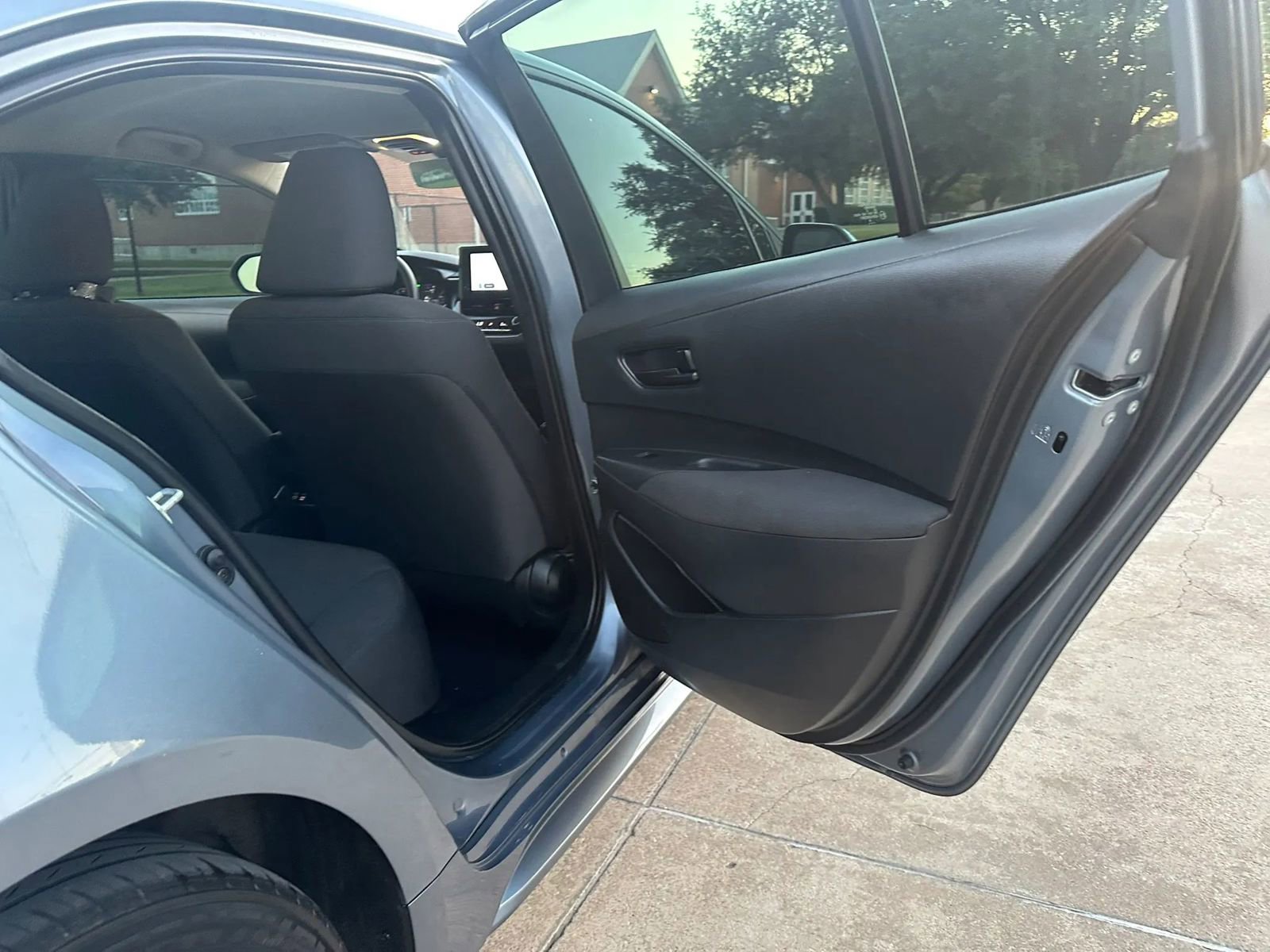 Used 2023 Toyota Corolla LE FWD image 21
