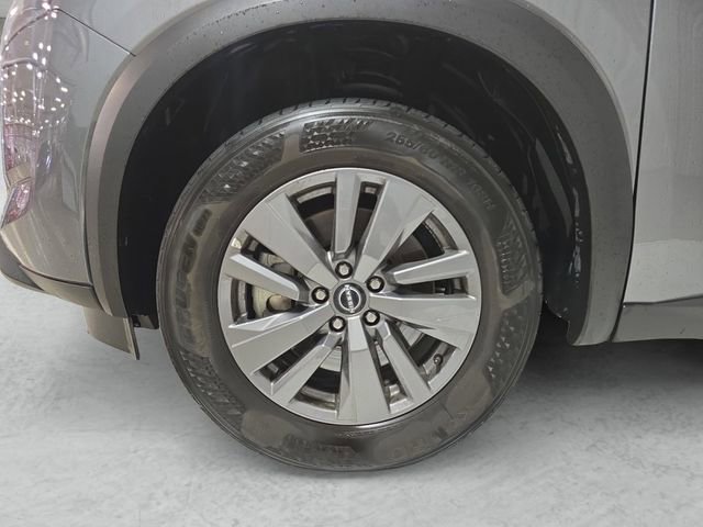 Used 2025 Nissan Pathfinder SV FWD image 23