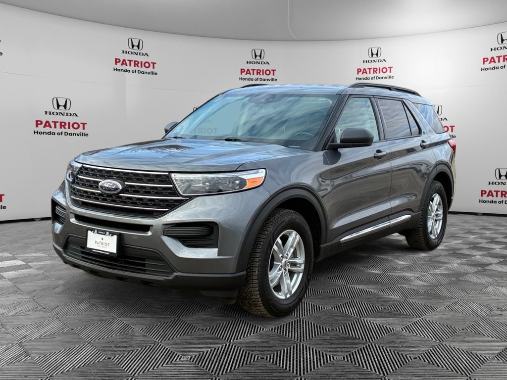 Used 2022 Ford Explorer XLT image 1
